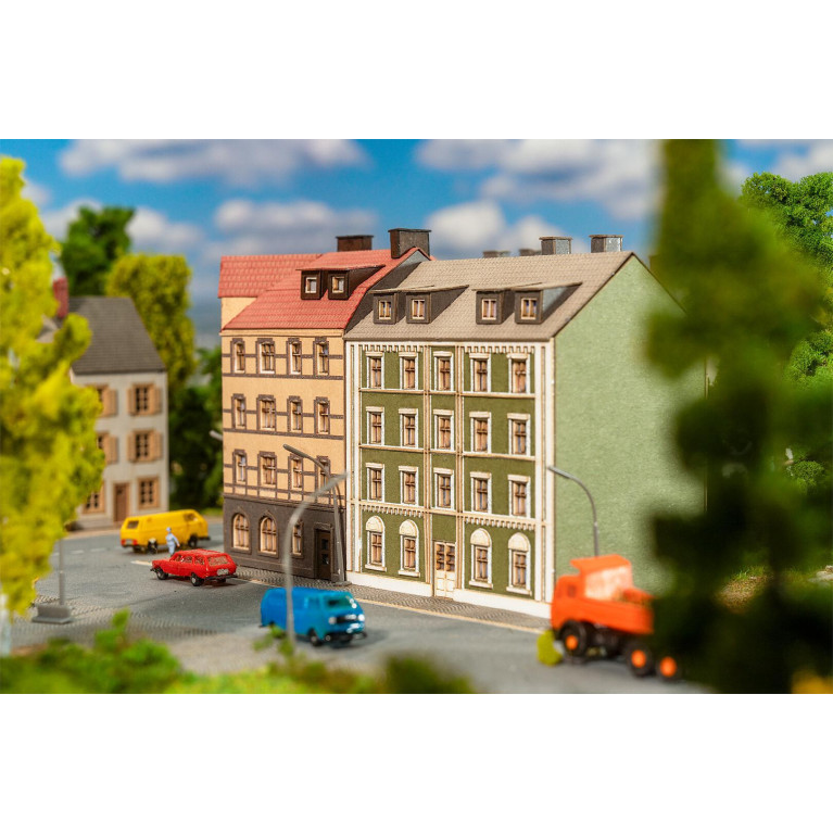 2 immeubles dont un en angle, de ville  - FALLER 282783
