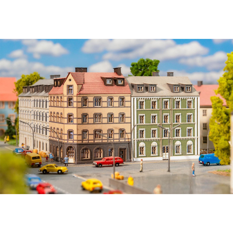 2 immeubles dont un en angle, de ville  - FALLER 282783