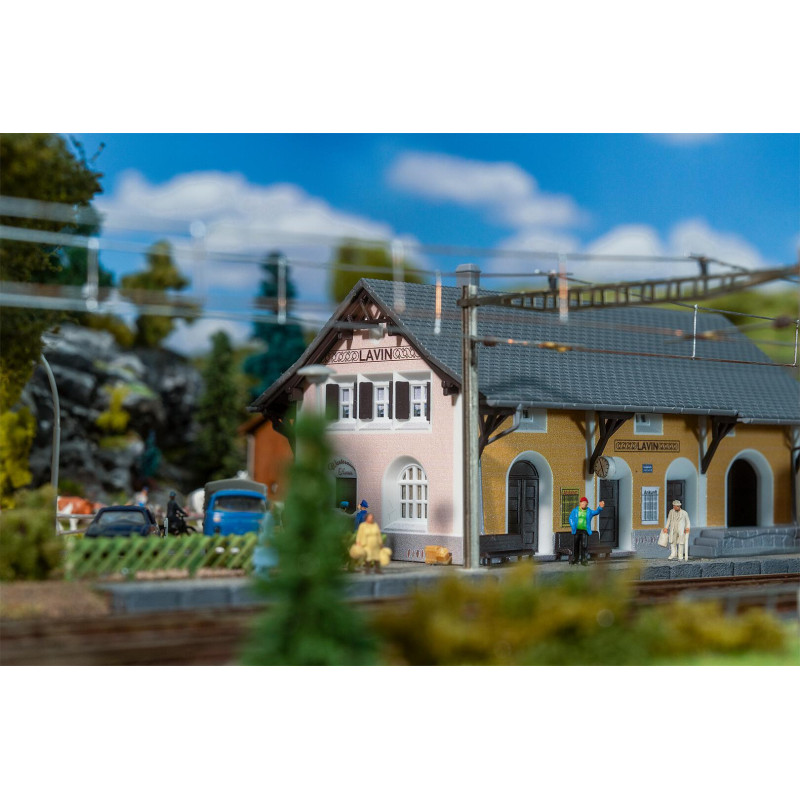 Petite gare de "Lavin" - Faller 212128