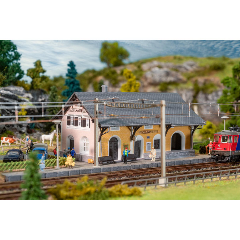 Petite gare de "Lavin" - Faller 212128