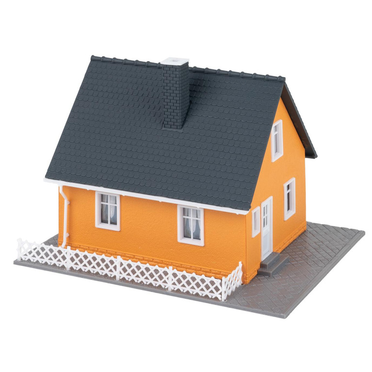 Maison à étage avec abri voitures  - KIBRI 38336