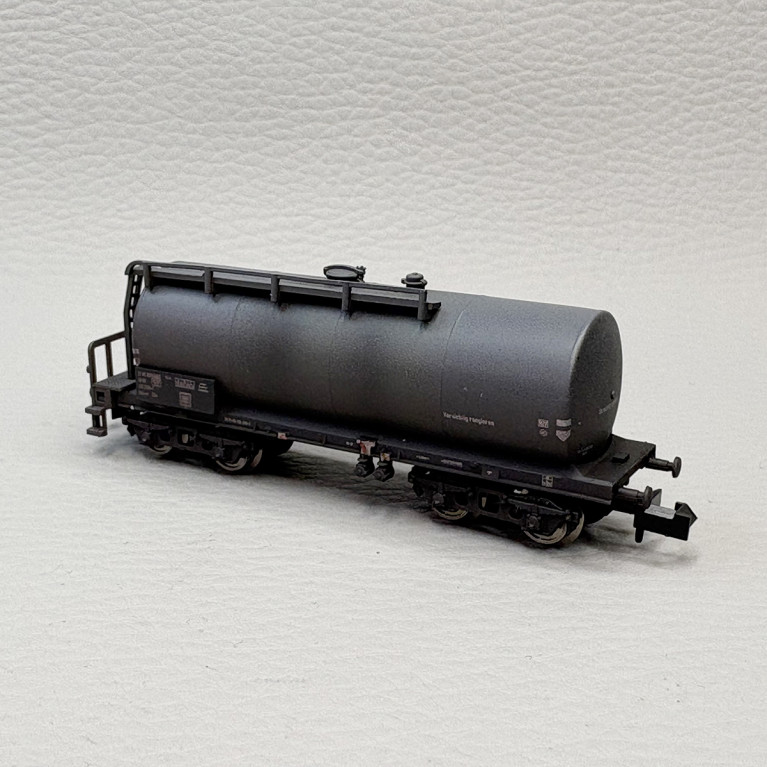Wagon citerne type Uerdingen, transport de pétrole, DR - MINITRIX 18972