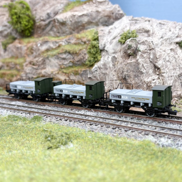 3 wagons transports de spiritueux, K.Bay.Sts.B. - MINITRIX 15464