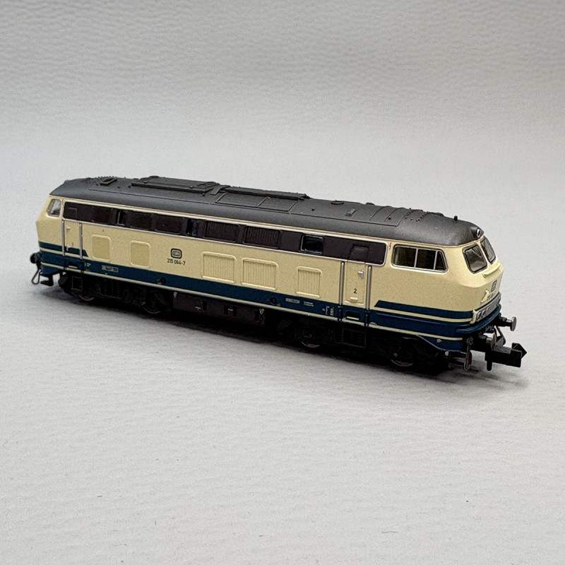 Locomotive diesel BR 215 064-7, DB - MINITRIX 16254