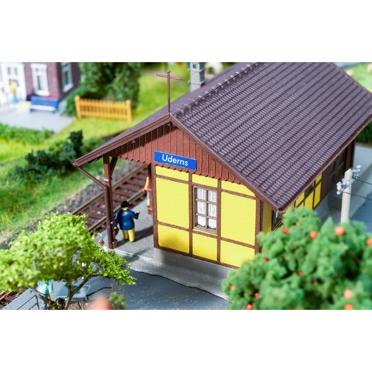 Petite gare d'Uderns  - FALLER 110137