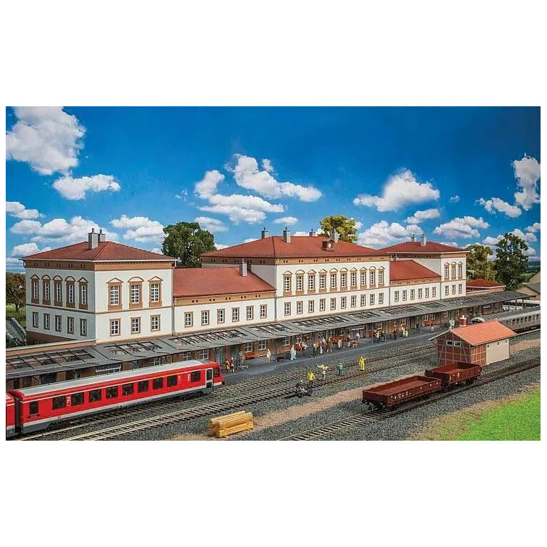 Grande gare de Friedrichstadt  - FALLER 190297
