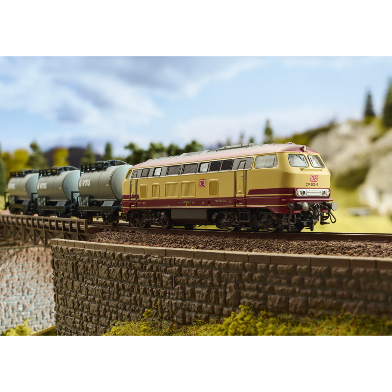 Coffret de départ locomotive diesel avec 3 wagons, Ep. VI, digital – Minitrix 11160
