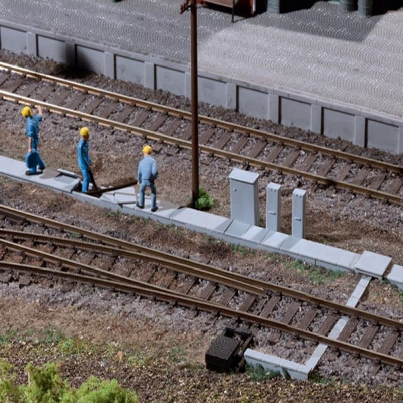 Plaques De Sol Auhagen 41617 – Entre Rail Ville – Lot De 4 – Echelle HO 1/87 – Neuf