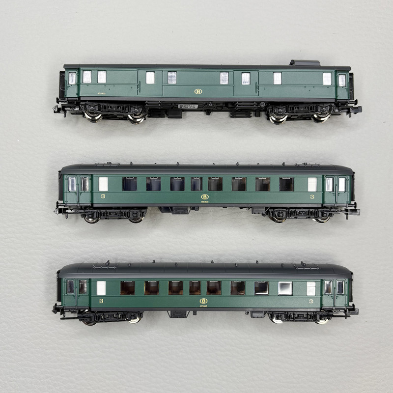 3 voitures, 2 voitures 3CL et un fourgon à bagages, SNCB - FLEISCHMANN 6260054