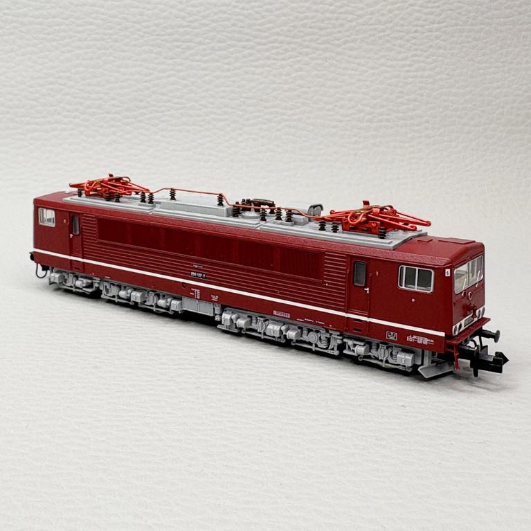 Locomotive électrique BR E 250 137-7, DR / GDR - MINITRIX 16651