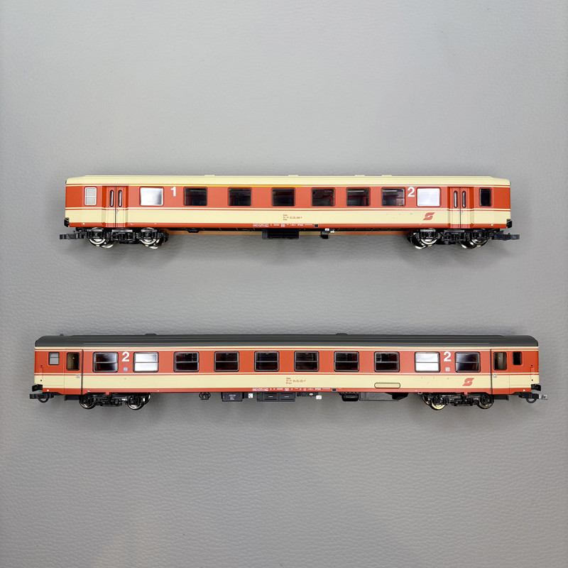 2 voitures, Bmpz 2CL et ABp mixte 1/2CL, "Arlberg Express", ÖBB - ROCO 6200079