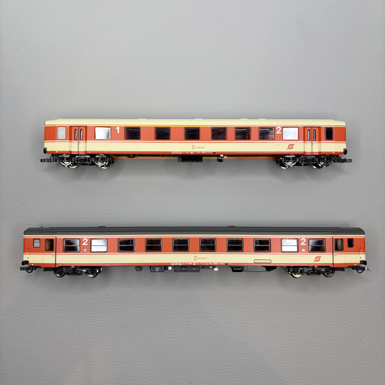 2 voitures, Bmpz 2CL et ABp mixte 1/2CL, "Arlberg Express", ÖBB - ROCO 6200079