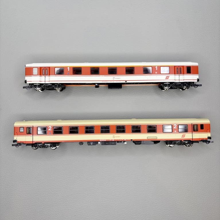2 voitures, Bmpz 2CL et AP 1CL, "Arlberg Express", ÖBB - ROCO 6200078