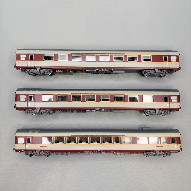 Voitures grand confort SNCF "Etendard" - LSMODELS 40085DC - HO 1/87