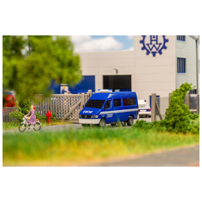 Mercedes Sprinter THW avec gyrophare, car system - FALLER 161427