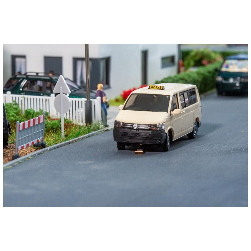 Volkswagen T5 Taxi (WIKING), car system - FALLER 161428