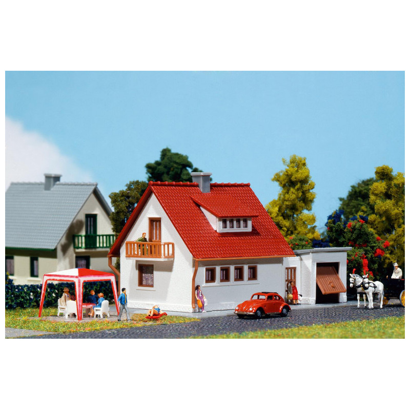Faller F131382 Atelier Modélisme Ferroviaire - Accessoire Décoration Réseau Train