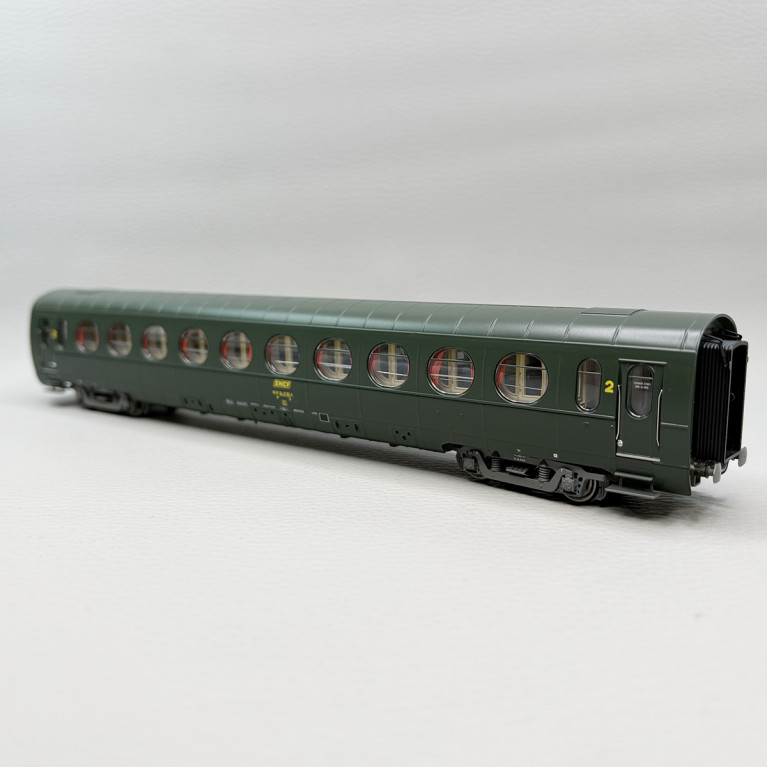 Voiture allégée "Saucisson", toit vert, B10, 2CL, SNCF - REE VB-503