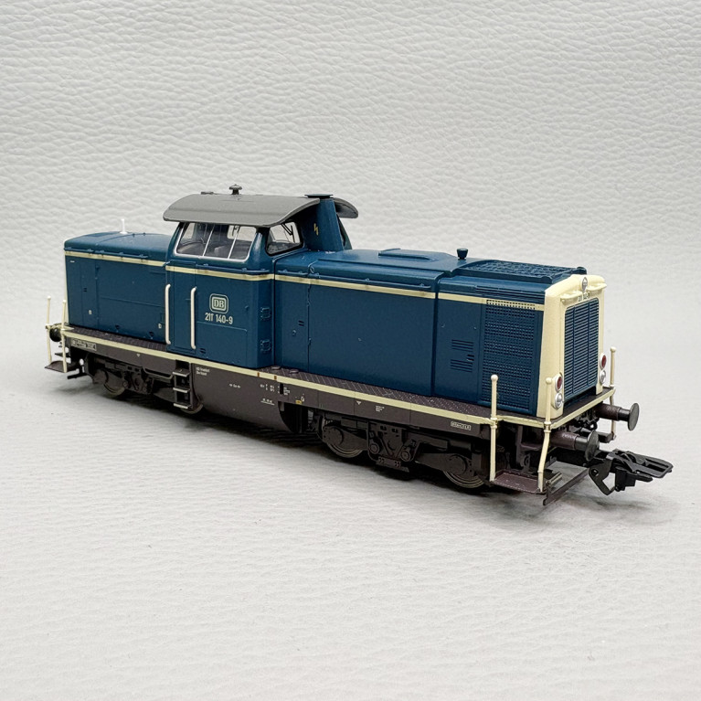 Locomotive diesel 211 140-9, DB - MARKLIN 38100