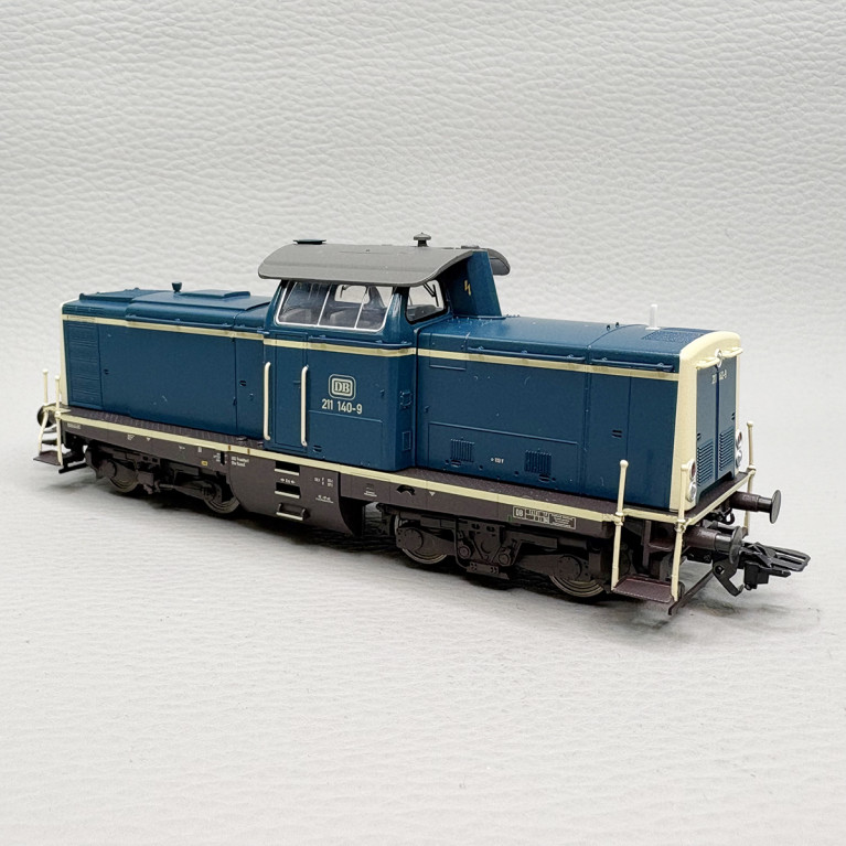 Locomotive diesel 211 140-9, DB - MARKLIN 38100