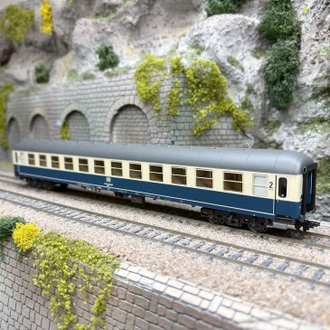 Voiture voyageurs type Bm 234, 2CL, DB, Ep. IV - MARKLIN 43925 - HO 1/87