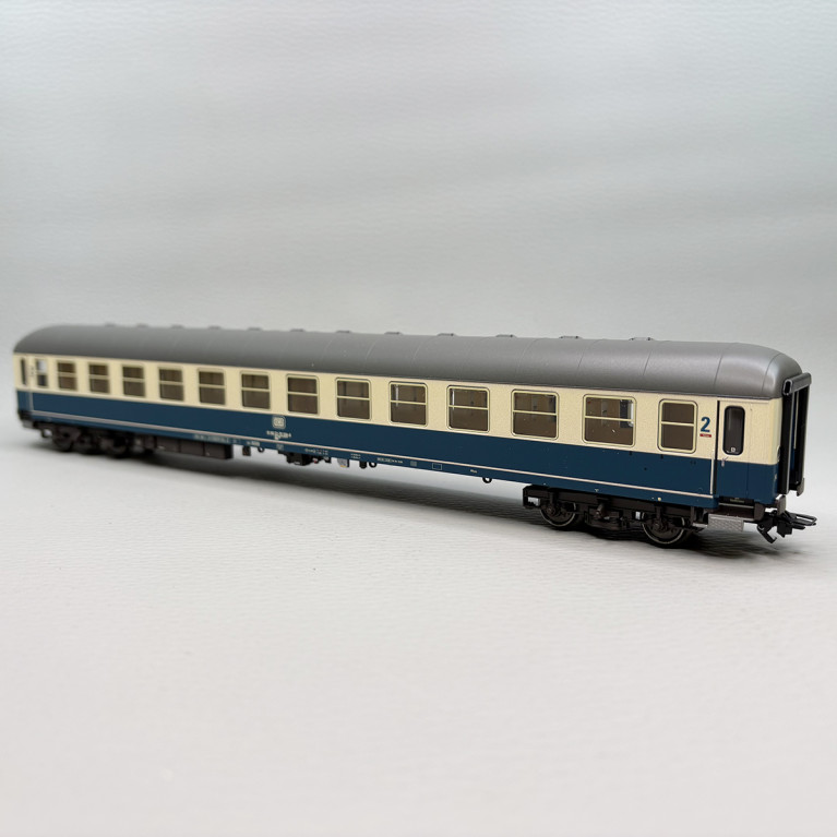 Voiture voyageurs type Bm 234, 2CL, DB - MARKLIN 43925