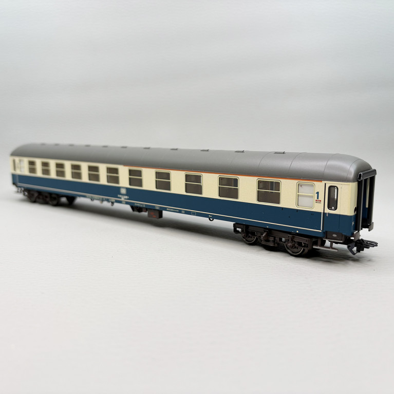Voiture voyageurs type ABm 225, mixte 1/2CL, DB - MARKLIN 43934