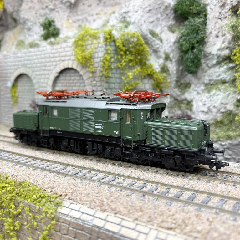 Locomotive électrique 193 008-0, DB, Ep. IV, digital son - TRIX 25873 - HO 1/87