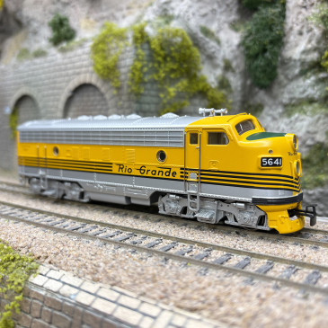 Locomotive diesel EMD F75641, Rio Grande, USA, Ep. III, digital - MARKLIN 30601 - HO 1/87