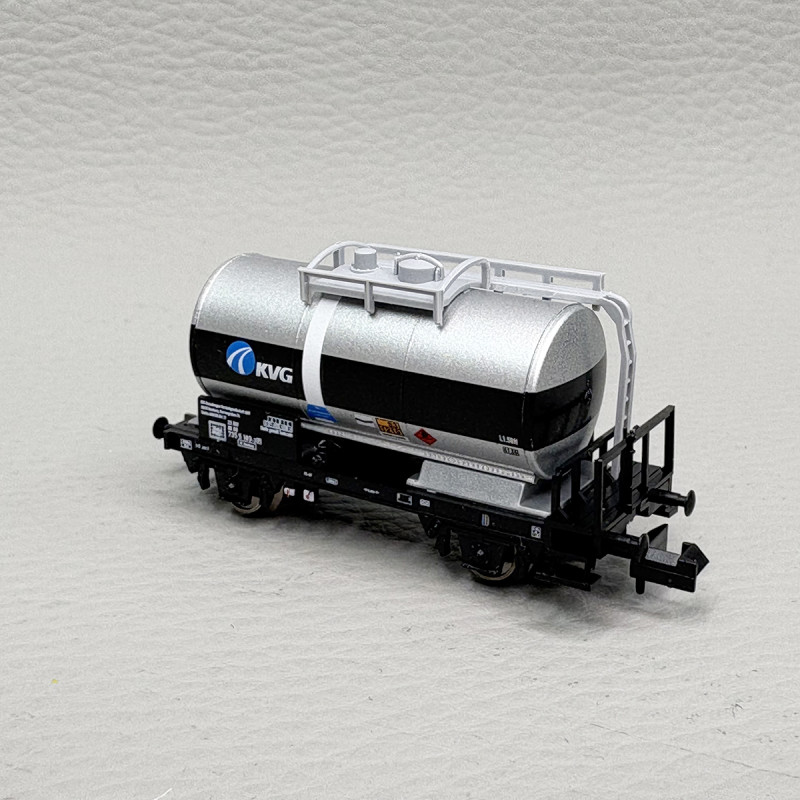 WAGON CITERNE BOGIES KVG 1/87ème TRIX