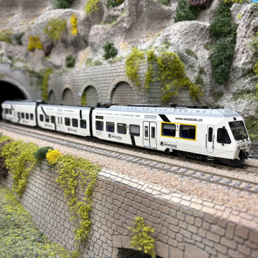 Automotrice RaBe 525 038-6 NINA "Westside", 3 éléments, BLS, Ep. VI - LSMODELS 17203 DC - HO 1/87