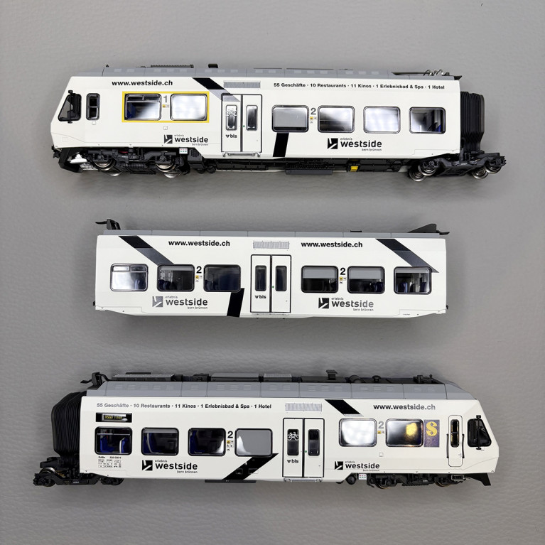 Automotrice RaBe 525 038-6 NINA "Westside", 3 éléments, BLS - LSMODELS 17203DC