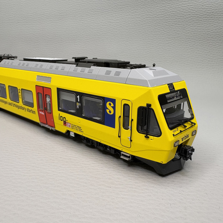 Automotrice RaBe 525 037 NINA "Login", 3 éléments, BLS - LSMODELS 17201DCS