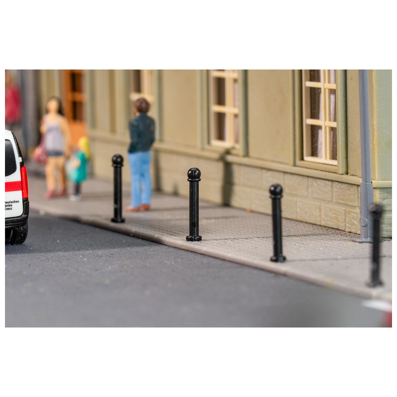 10 Bornes en fer - Faller 180998 - HO 1/87