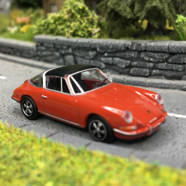 Porsche 911 Targa, rouge, 1966- BREKINA 16270 - HO 1/87
