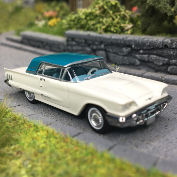 FORD Thunderbird hardtop, blanc/bleu, 1960 - BREKINA 18200 - HO 1/87