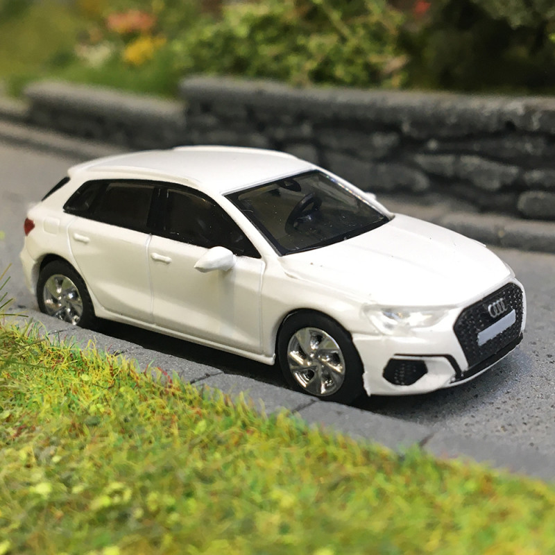 Brekina Audi A3 (8Y) Blanco, Escala 1/87, Año 2022, Modelo H0 Con