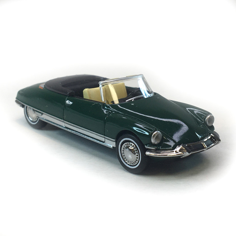 Citroën DS 19 cabriolet capote ouverte, vert forêt, 1963 - SAI 7804 - HO 1/87