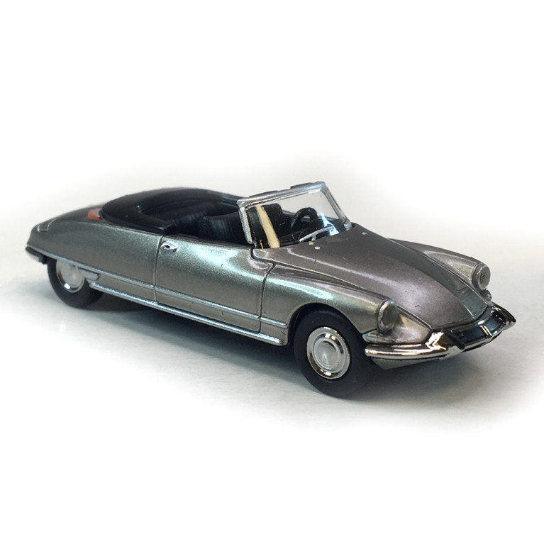 Citroën DS 19 cabriolet capote ouverte, gris nacré, 1963 - SAI 7801 - HO 1/87