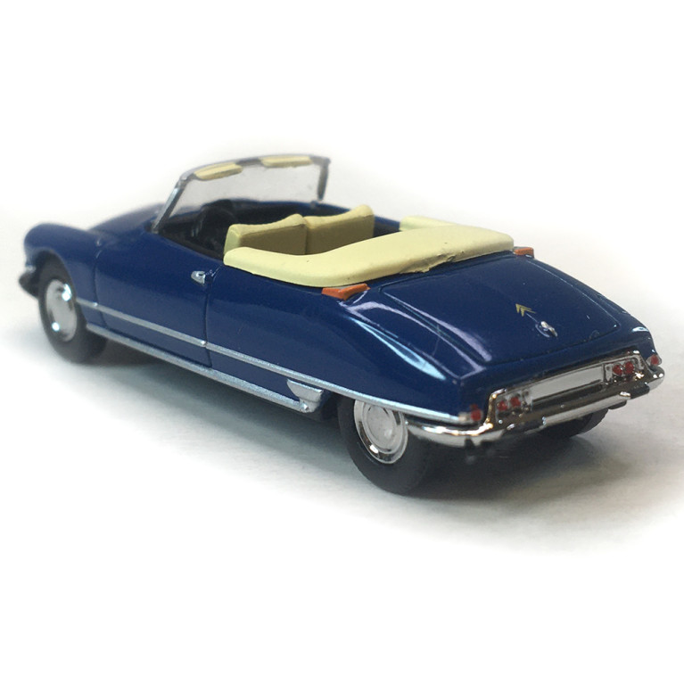 Citroën DS 19 cabriolet capote ouverte, bleu, 1963 - SAI 7809.1 - HO 1/87