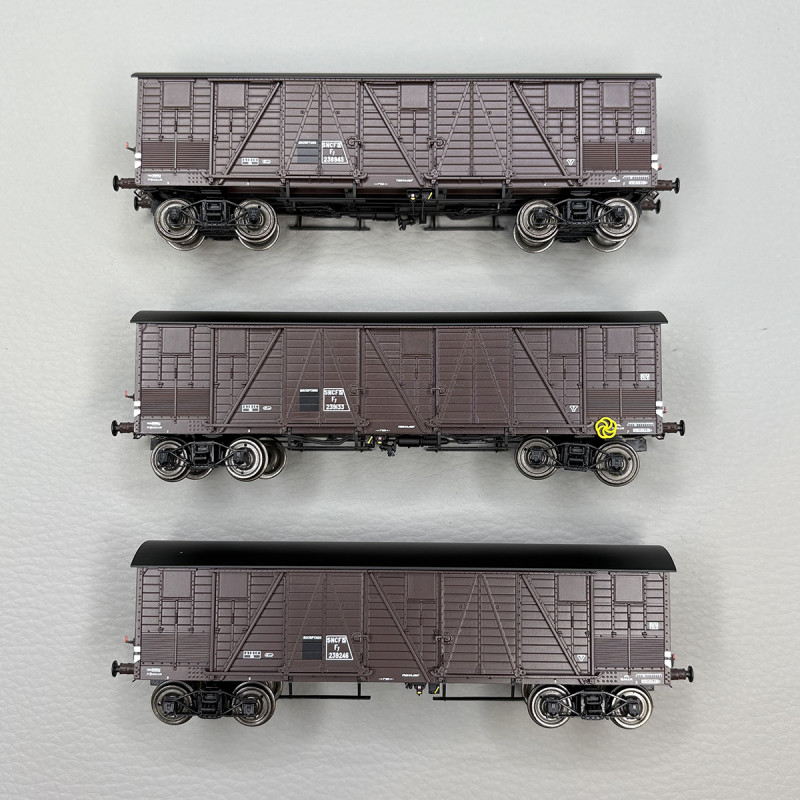 3 wagons couverts Primeurs TP, 4 portes, SNCF - REE WB-910