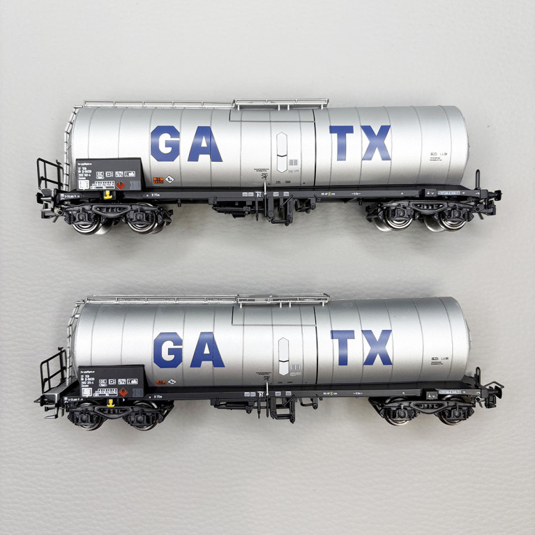 2 wagons citernes type Zacens à bogies, GATX - RIVAROSSI HR6667