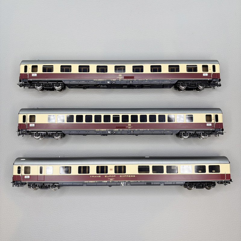 3 voitures "TEE Bavaria", 1CL Avüm, Apüm et ARDüm, DB - RIVAROSSI HR4373