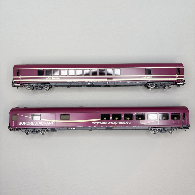 2 voitures Euro-Express, Restaurant WRmh 132 et Partywagen WGmh 804/854, D-Euro - RIVAROSSI HR4350