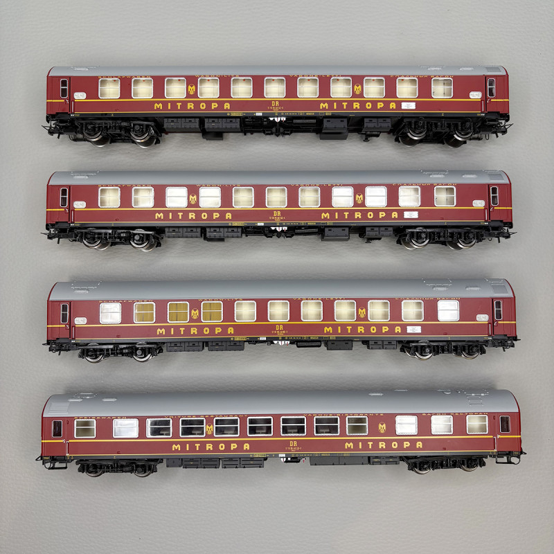 4 voitures Mitropa OSShD type B "Tourex-Varna", DR, Ep. IV - RIVAROSSI HR4379