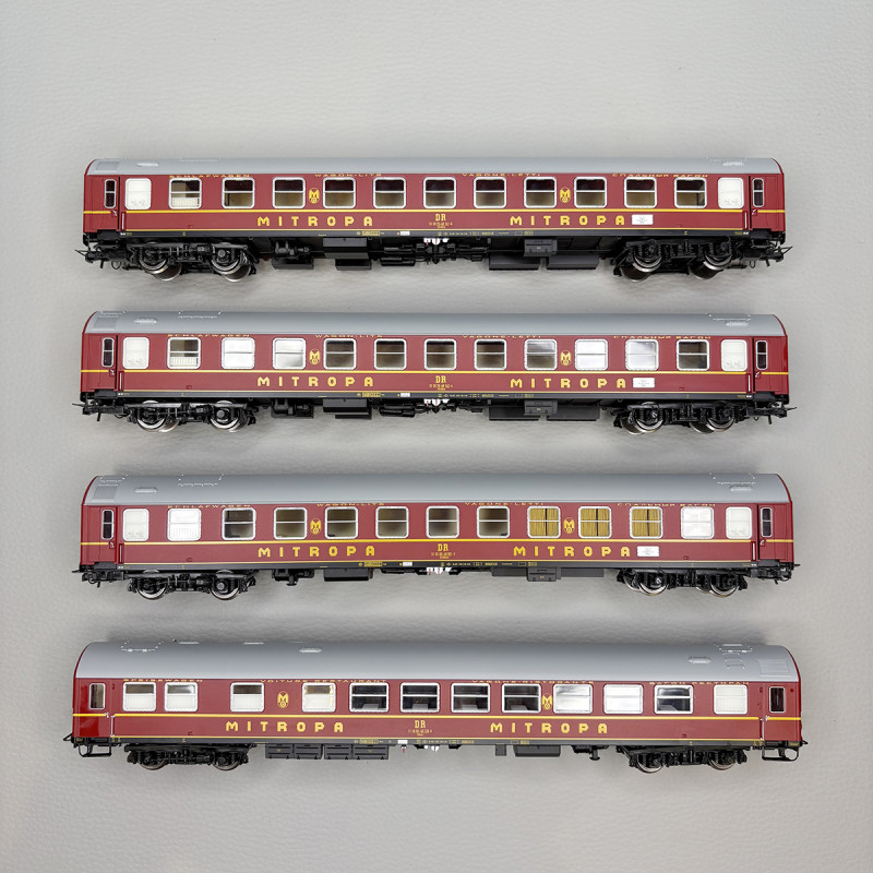 4 voitures Mitropa OSShD type B "Tourex-Varna", DR, Ep. IV - RIVAROSSI HR4379