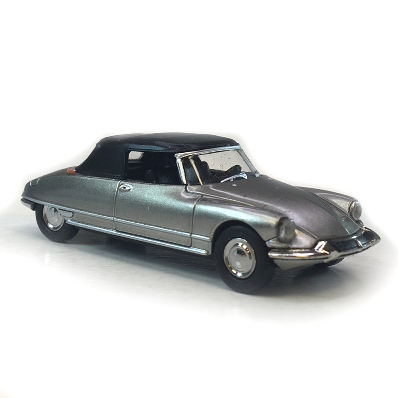 Citroën DS 19 cabriolet capote fermé, gris nacré, 1963 - SAI 7811 - HO 1/87
