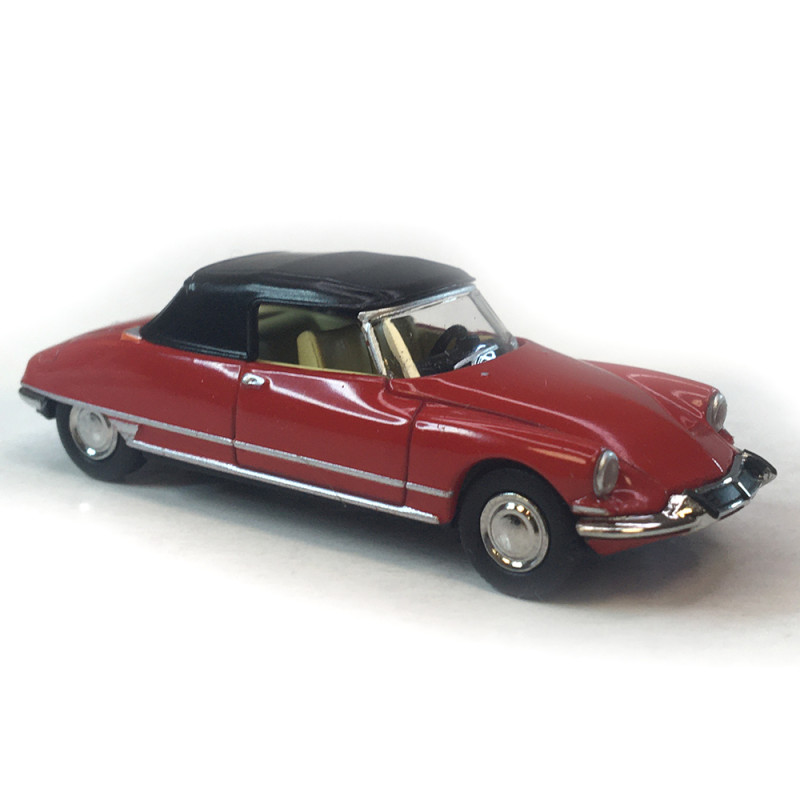 Citroën DS 19 cabriolet capote fermé, rouge corail, 1963 - SAI 7813 - HO 1/87