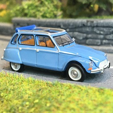 Citroën Dyane 6 capote ouverte, bleu cristal, 1973 - SAI 7623 - HO 1/87