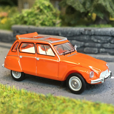 Citroën Dyane 6 capote ouverte, orange cuivre indien, 1973 - SAI 7624 - HO 1/87